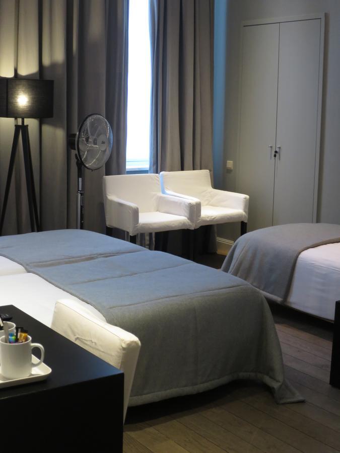 Large Triple Room